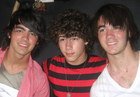 Jonas Brothers : jonas_brothers_1212356125.jpg