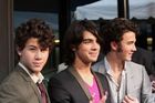 Jonas Brothers : jonas_brothers_1213287063.jpg
