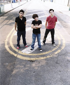 Jonas Brothers : jonas_brothers_1213374244.jpg