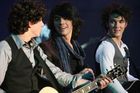 Jonas Brothers : jonas_brothers_1214496936.jpg