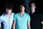 Jonas Brothers : jonas_brothers_1214843956.jpg