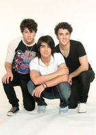 Jonas Brothers : jonas_brothers_1215019626.jpg