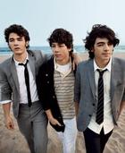 Jonas Brothers : jonas_brothers_1215020946.jpg