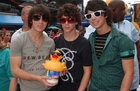 Jonas Brothers : jonas_brothers_1216604055.jpg