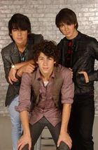 Jonas Brothers : jonas_brothers_1218339388.jpg