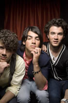 Jonas Brothers : jonas_brothers_1220606705.jpg