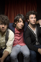 Jonas Brothers : jonas_brothers_1220606707.jpg