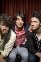 Jonas Brothers : jonas_brothers_1220606713.jpg