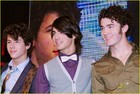Jonas Brothers : jonas_brothers_1221338846.jpg