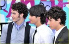 Jonas Brothers : jonas_brothers_1221763134.jpg