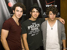 Jonas Brothers : jonas_brothers_1227219716.jpg