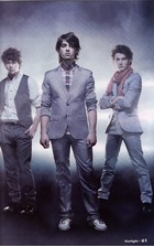 Jonas Brothers : jonas_brothers_1260405767.jpg