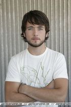 Justin Chatwin : session8_01.jpg