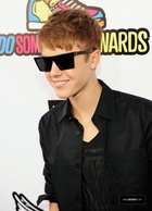 Justin Bieber : justin-bieber-1313684304.jpg