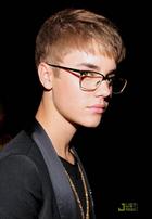 Justin Bieber : justin-bieber-1314640771.jpg