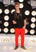 Justin Bieber : justin-bieber-1314640796.jpg