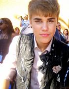 Justin Bieber : justin-bieber-1315707422.jpg