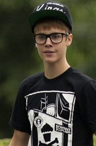 Justin Bieber : justin-bieber-1315768434.jpg