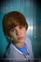 Justin Bieber : justin-bieber-1319329426.jpg