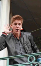 Justin Bieber : justin-bieber-1338586533.jpg