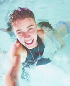 Justin Bieber : justin-bieber-1350232581.jpg