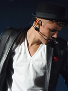 Justin Bieber : justin-bieber-1350233661.jpg