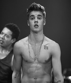 Justin Bieber : justin-bieber-1355711934.jpg