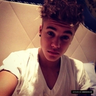 Justin Bieber : justin-bieber-1364603121.jpg