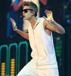 Justin Bieber : justin-bieber-1365282561.jpg