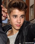 Justin Bieber : justin-bieber-1367127663.jpg