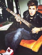 Justin Bieber : justin-bieber-1375460044.jpg