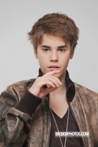Justin Bieber : justin-bieber-1382375032.jpg