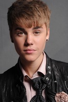 Justin Bieber : justin-bieber-1382375036.jpg