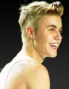 Justin Bieber : justin-bieber-1384613744.jpg