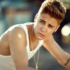 Justin Bieber : justin-bieber-1385916273.jpg