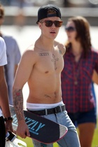 Justin Bieber : justin-bieber-1407027282.jpg
