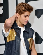 Justin Bieber : justin-bieber-1425146411.jpg