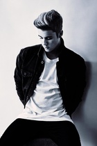 Justin Bieber : justin-bieber-1434575401.jpg