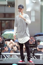 Justin Bieber : justin-bieber-1441935301.jpg