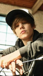 Justin Bieber : justin-bieber-1585703343.jpg