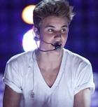 Justin Bieber : justin-bieber-1614107445.jpg