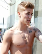 Justin Bieber : justin-bieber-1638183912.jpg