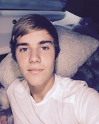 Justin Bieber : justin-bieber-1642358278.jpg