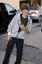 Justin Bieber : justinbieber_1270229467.jpg