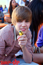 Justin Bieber : justinbieber_1270251131.jpg