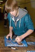Justin Bieber : justinbieber_1271439208.jpg