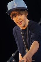 Justin Bieber : justinbieber_1274574524.jpg