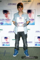 Justin Bieber : justinbieber_1290967436.jpg
