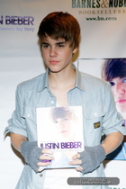 Justin Bieber : justinbieber_1290967610.jpg