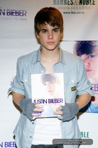 Justin Bieber : justinbieber_1290967617.jpg